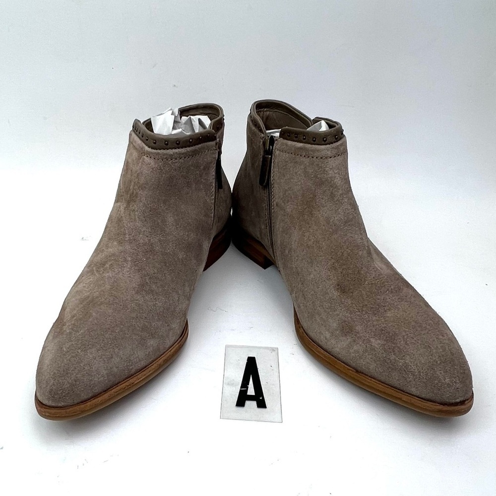ITALEAU Miralda Water Resistant Bootie sz 8